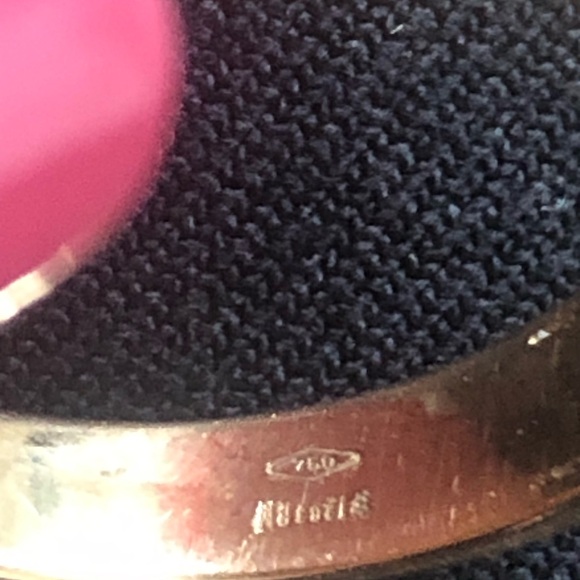 Salvadore Ferragamo gold 18k ring with diamond - Picture 8 of 9